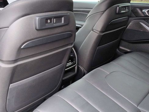 Used 2022 BMW X5 xDrive40i w/ M Sport Package image 17