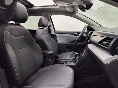 Certified 2023 Volkswagen Taos SE AWD/4WD image 6