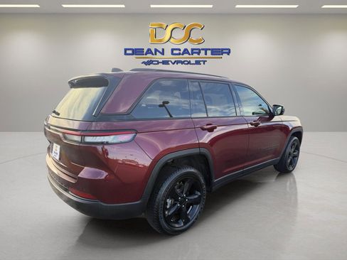 Used 2023 Jeep Grand Cherokee Altitude image 8