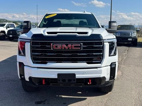 Certified 2025 GMC Sierra 2500 AT4 AWD/4WD image 9