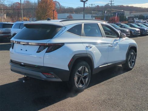 New 2026 Hyundai Tucson SEL image 3
