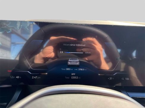 Certified 2025 BMW i5 xDrive40 w/ Premium Package image 15