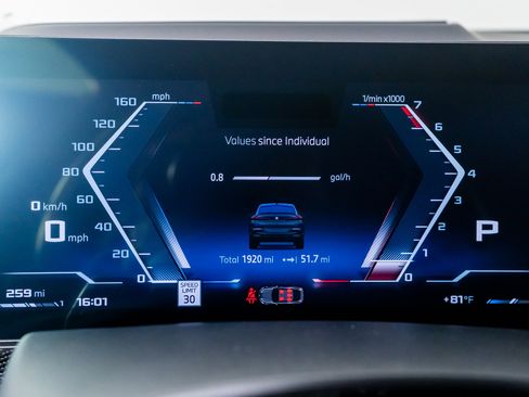 Used 2024 BMW X6 M60i image 44