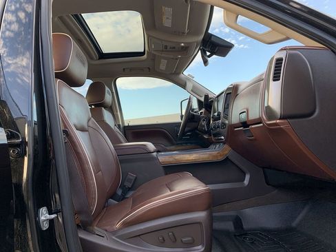 Used 2015 Chevrolet Silverado 3500 High Country image 32