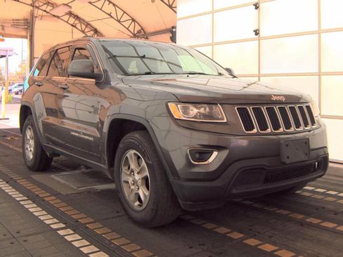 Used 2014 Jeep Grand Cherokee Laredo w/ Quick Order Package 23E image 4