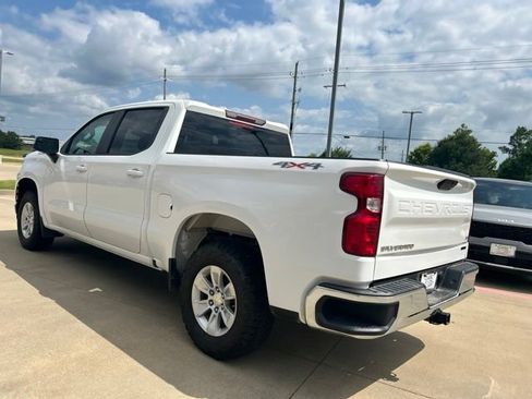 Used 2021 Chevrolet Silverado 1500 LT w/ Fleet Comfort Package AWD/4WD image 6