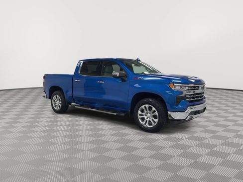 Used 2024 Chevrolet Silverado 1500 LTZ AWD/4WD image 2