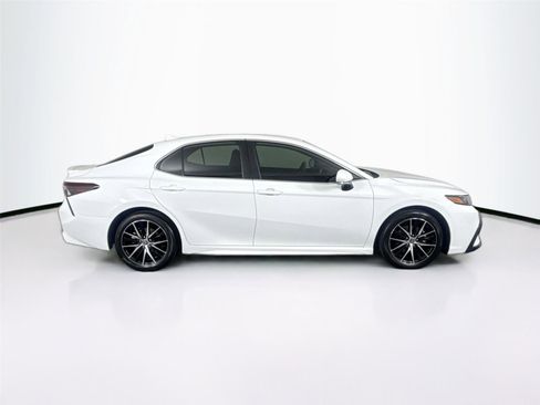 Certified 2023 Toyota Camry SE w/ Convenience Package image 9