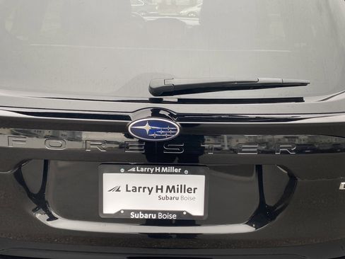 Used 2025 Subaru Forester Touring image 27