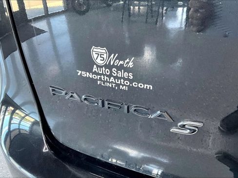 Used 2021 Chrysler Pacifica Limited w/ S Appearance Package AWD/4WD image 26