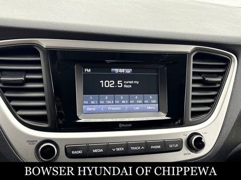 Used 2022 Hyundai Accent SE image 13