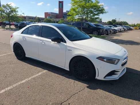 Used 2021 Mercedes-Benz A 35 AMG 4MATIC image 8