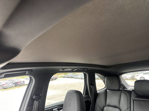 Used 2017 Porsche Cayenne Platinum Edition image 17