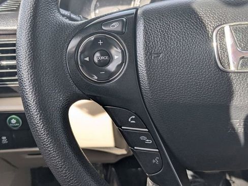 Used 2015 Honda Accord EX image 22