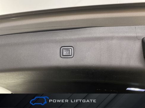 Used 2019 Buick Enclave Essence AWD/4WD image 33