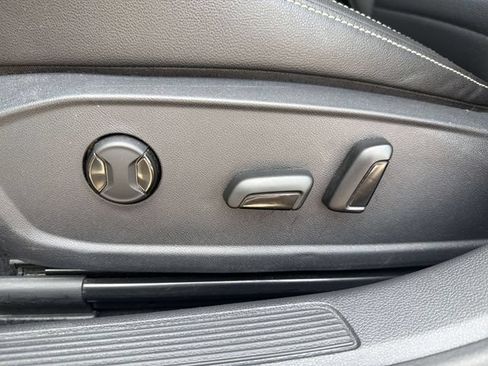 Used 2024 Volkswagen Jetta SE FWD image 14