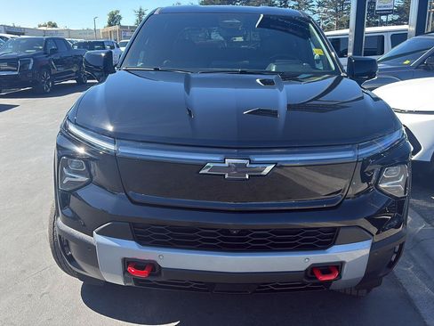 Used 2026 Chevrolet Silverado EV Trail Boss AWD/4WD image 5
