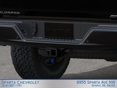 New 2026 Chevrolet Colorado ZR2 w/ Technology Package AWD/4WD image 14