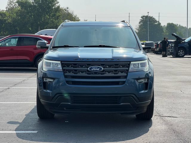 Used 2018 Ford Explorer XLT w/ Equipment Group 202A AWD/4WD image 43