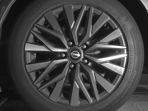 Used 2025 Nissan Altima 2.5 SV image 14