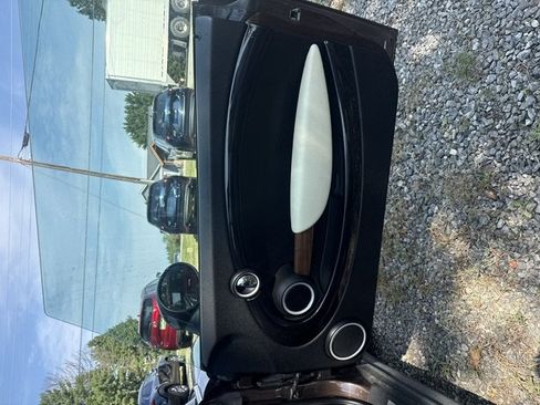 Used 2010 MINI Cooper Convertible FWD image 11