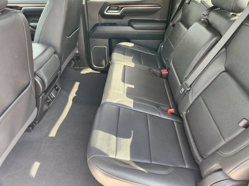 Used 2025 GMC Sierra 1500 SLT RWD image 30