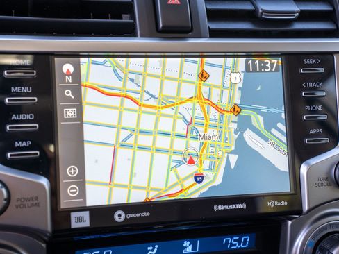 Used 2022 Toyota 4Runner Limited image 34