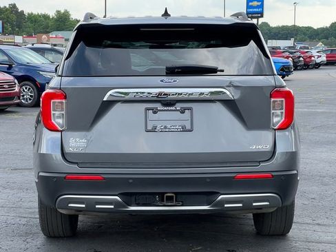 Used 2023 Ford Explorer XLT w/ Equipment Group 202A AWD/4WD image 50