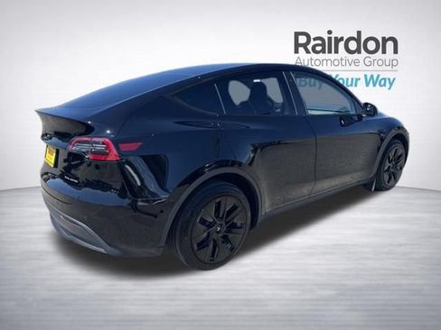 Used 2023 Tesla Model Y Long Range AWD/4WD image 7