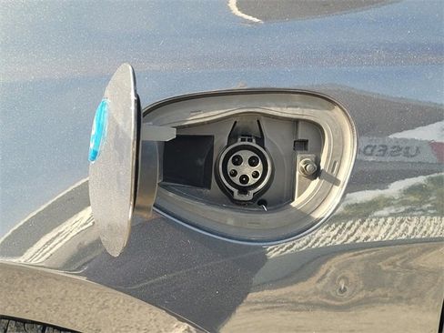 Certified 2020 Chrysler Pacifica Limited w/ Advanced Safetytec Group image 14