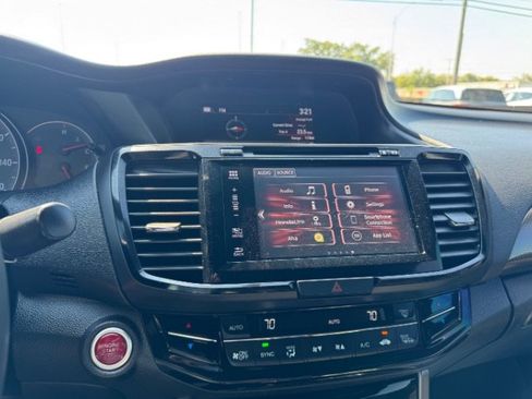 Used 2017 Honda Accord EX-L image 19
