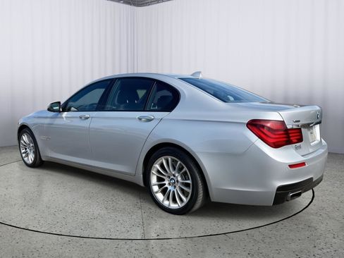 Used 2014 BMW 750i xDrive image 10