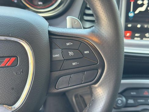 Used 2022 Dodge Challenger R/T Scat Pack RWD image 9