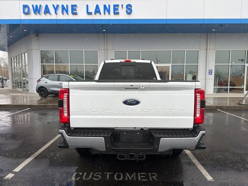 Used 2024 Ford F350 Lariat image 4