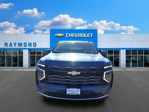 New 2026 Chevrolet Suburban High Country AWD/4WD image 9