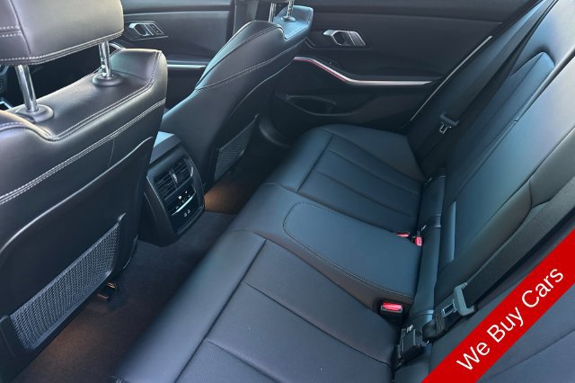 Used 2023 BMW M340i RWD image 16