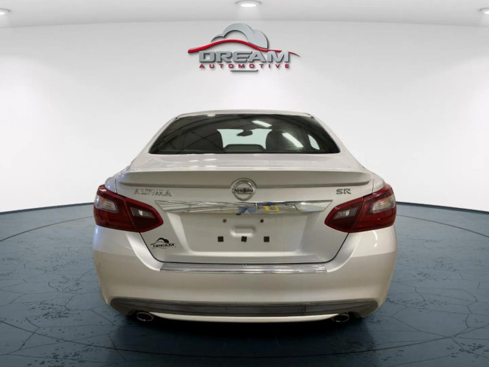 Used 2017 Nissan Altima 2.5 SR w/ LED Appearance Package FWD image 19