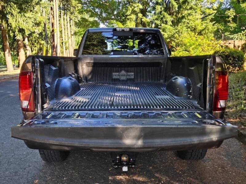 Used 2018 RAM 2500 Laramie w/ Sport Appearance Group AWD/4WD image 14