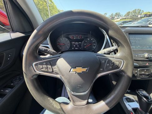 Used 2018 Chevrolet Equinox LT image 15