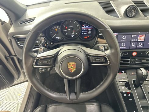 Used 2023 Porsche Macan AWD/4WD image 14