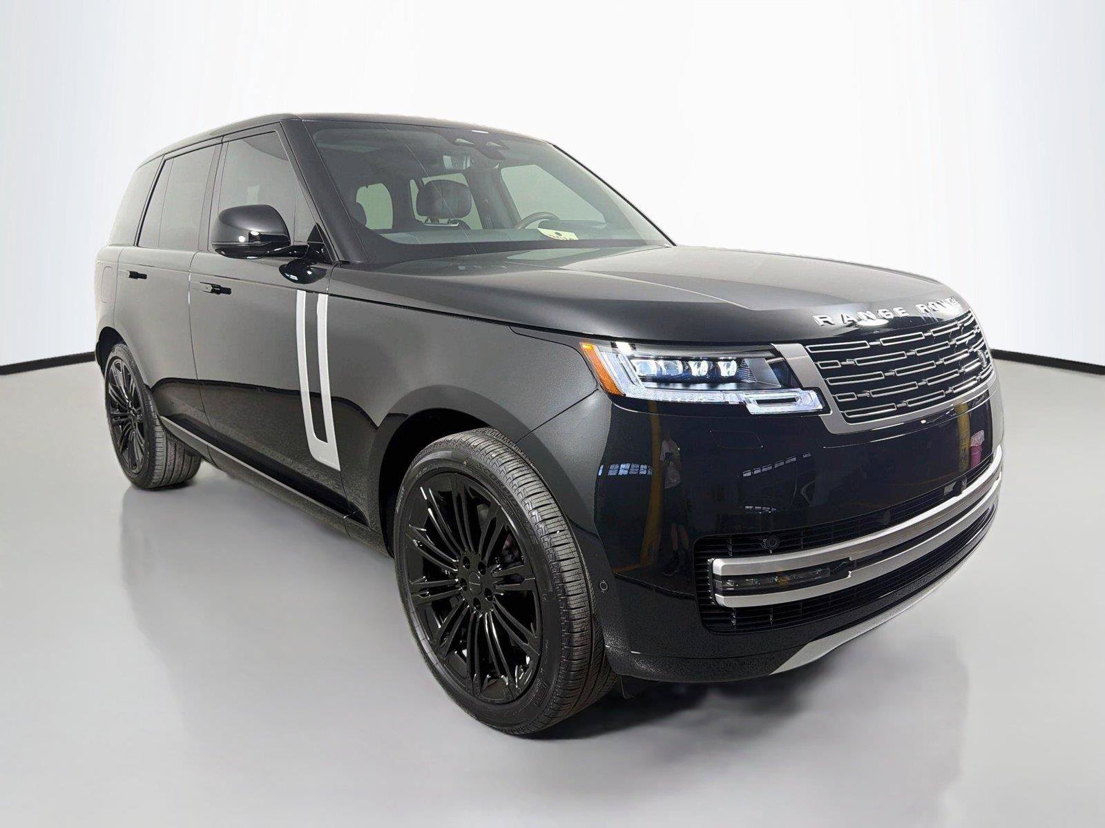 Used 2026 Land Rover Range Rover Autobiography AWD/4WD image 3