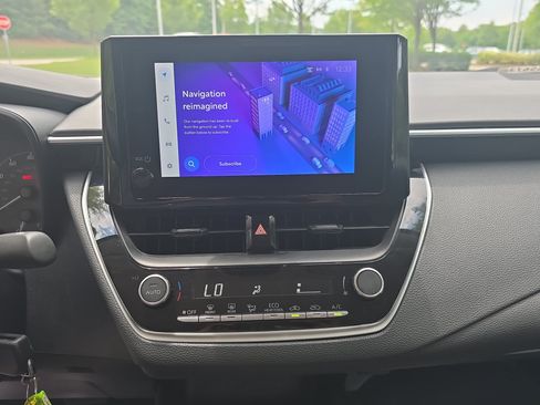 Used 2024 Toyota Corolla LE FWD image 19
