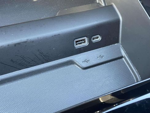 Used 2025 Chevrolet Tahoe Z71 image 37