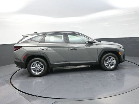 New 2026 Hyundai Tucson SE AWD/4WD image 9