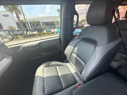 Used 2024 Ford Bronco Black Diamond AWD/4WD image 33