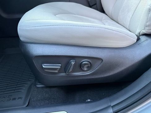 Used 2026 Toyota Grand Highlander AWD Hybrid image 28