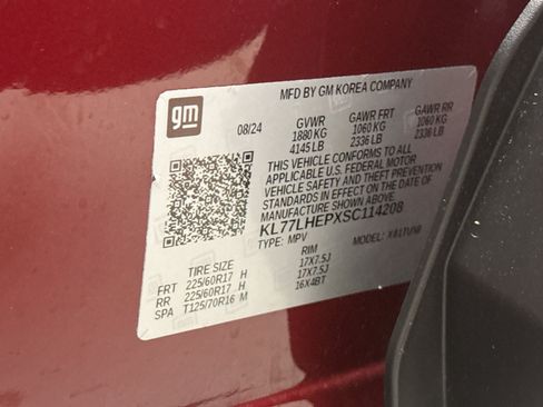 Used 2025 Chevrolet Trax LT w/ Driver Confidence Package FWD image 22