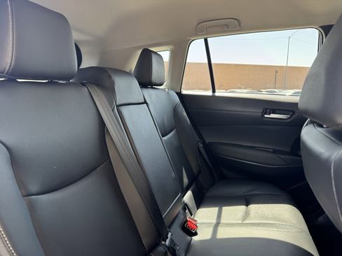 Used 2023 Toyota Corolla Cross XLE image 36