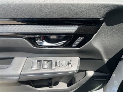 Used 2025 Honda CR-V EX-L image 13