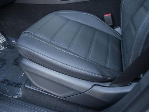 New 2026 Mercedes-Benz GLS 450 4MATIC image 39